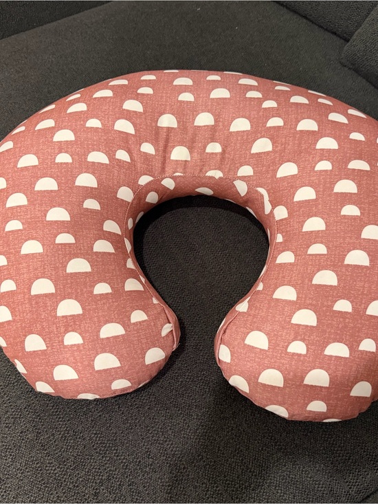 Boppy Other - Dome Patterned Boppy Pillow
